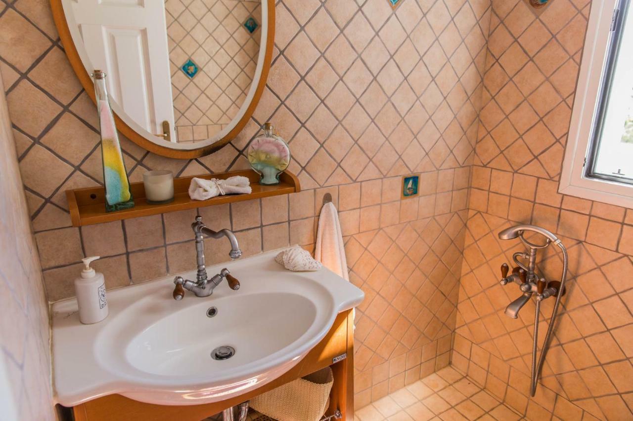Villa Euphoria In Aegina, A' Marathonas Bay Ngoại thất bức ảnh